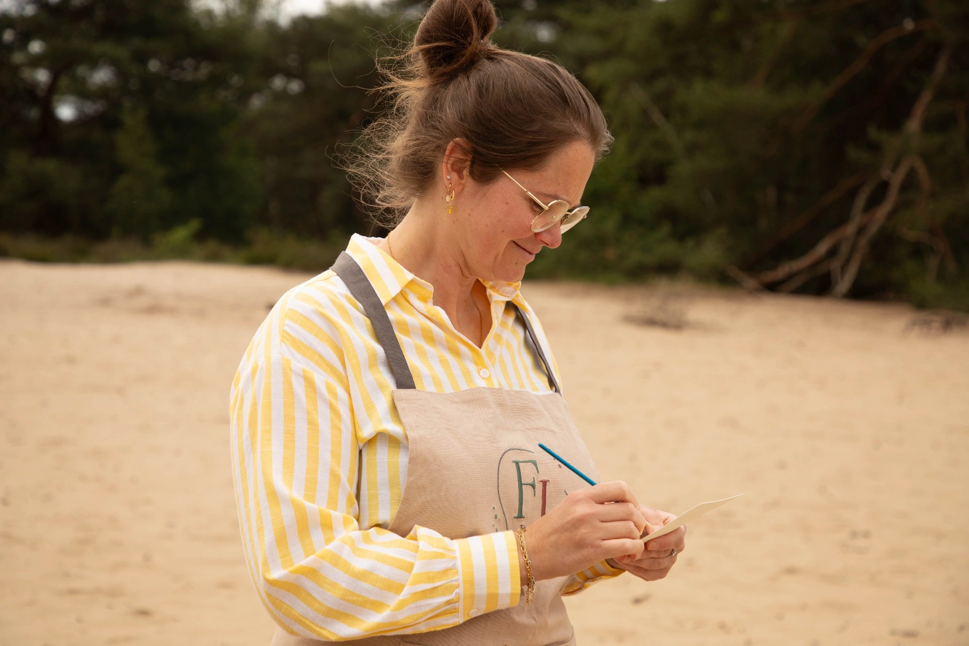 Dorien aan het werk voor Atelier FeJu